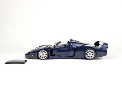 Maserati mc12 autoart 18 - maserati,