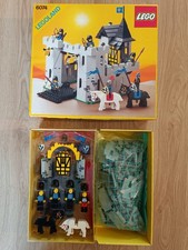 Lego 6074 - Black Falcon's Fortress (inlay)