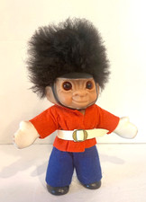 DAM TROLL PALACE GUARD 8 anni