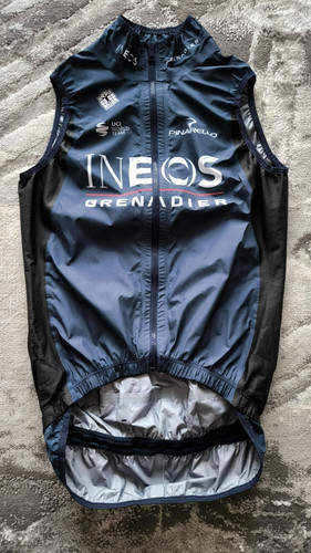 Ineos grenadiers pro team - pro,