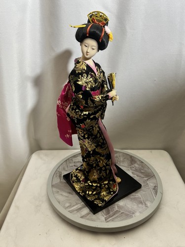 Bambola geisha giapponese