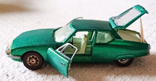 Corgi citroen 3 aperture - sm,,