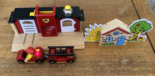 Brio treno legno stazione - brio,