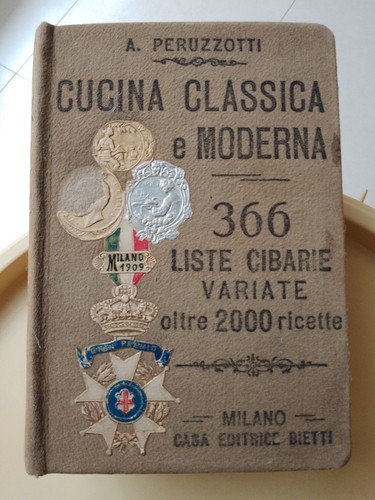 Cucina classica moderna a - moderna, di