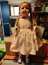 Bambola Antica In Composizione 