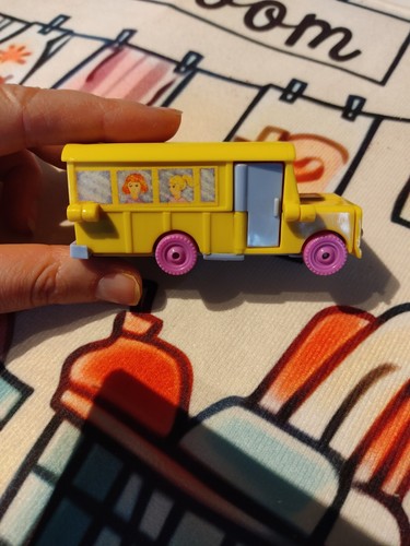 Polly pocket classroom the - pocket,