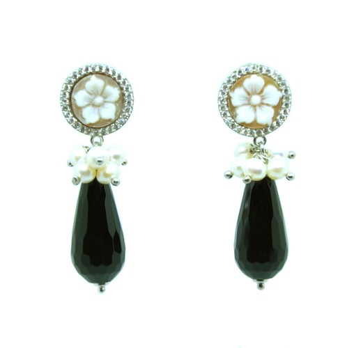 Orecchini onice cammeo con - e,