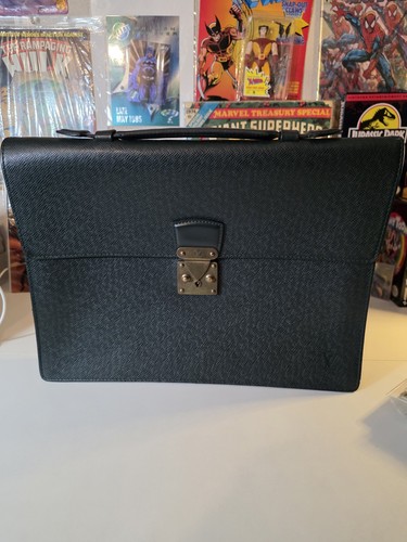Luis vuitton valigetta taiga - luis,
