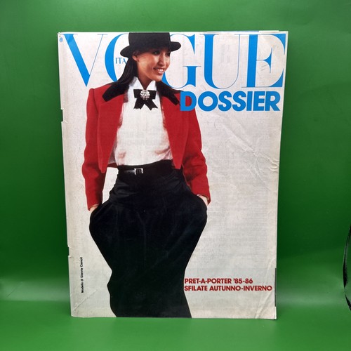 Vogue italia dossier magazine - vogue,