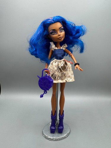 Bambola monster high - monster,