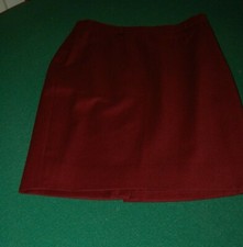 Gonna donna, Rosso cardinale