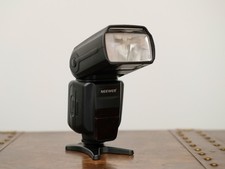 Flash Speedlite NEEWER NW565EX, Compatibile Canon / Nikon / Fuji, Perfetto