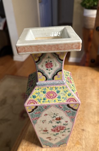 Vaso porcellana rosa famiglia