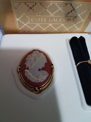 Estee lauder solid - estee,