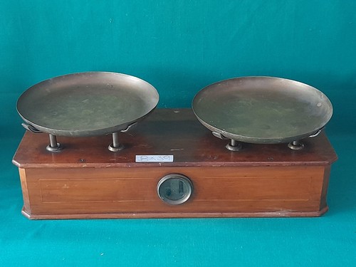 Antica bilancia legno - a, 2