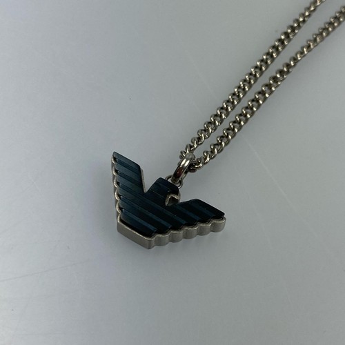 Collana usata con - logo, emporio