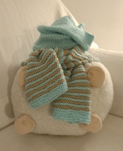 Cappello con sciarpa