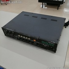 Roland RDE-1800 riverbero