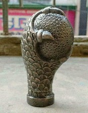 Uovo con manico in ottone con