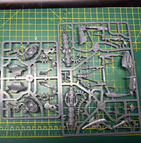Warhammer 40k necron canoptek - warhammer,