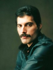 QUEEN Freddie Mercury