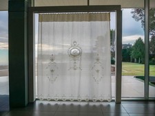 Tenda Ricamata in Misto Lino