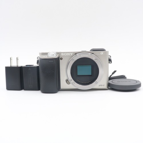 Quasi come nuovo sony alpha - sony,