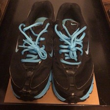 Nike WMNS 8.5 Zoom Vomero 6