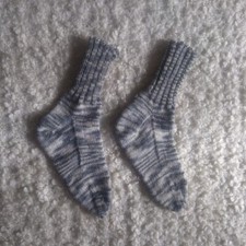 Calze di lana fatte a mano. Lavorazione a ferri, grigio sfumato. Tg. 38-39 NUOVE