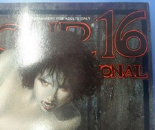 GLAMOUR INTERNATIONAL MAGAZINE