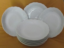 Serie Di 9 Piatti Fondi