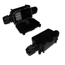 Giunto impermeabile per cavi