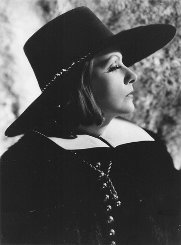 Greta garbo queen - greta,