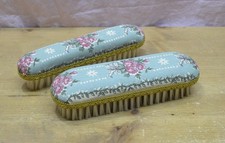 COPPIA VECCHIE SPAZZOLE  CON STOFFA AZZURRA  (RM02)