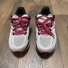women saucony shoes