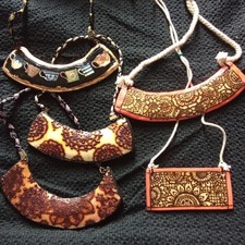 Lotto 5 collane etniche in argilla polimerica decorate a mano