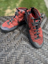 Nike Flyknit Trnr Chukka Bright Crimson Black Sequoia da donna taglia 6,5 805093-603