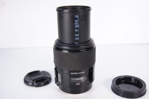 Minolta 100 8 macro - f2.8,