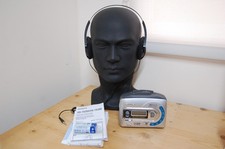 RICONDIZIONATO Aiwa TX396 Stereo Radio Lettore Cassette Walkman Retrò NUOVO CINTURA