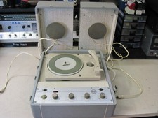  GIRADISCHI PORTATILE    RCA      AMPLIFICATO  USATO DA RIPARARE