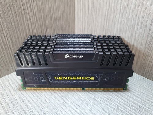 Corsair vengeance 8x8 - gb, (8x8