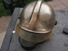 CASQUE   DE POMPIER  MODEL