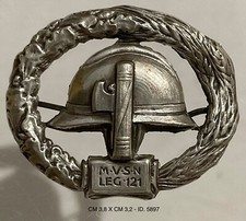 MVSN 121a LEGIONE CORIOLANO SEDE LATINA DISTINTIVO CC.NN. REGNO D'ITALIA