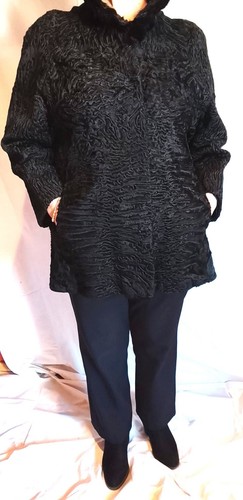 Cappotto corto persiano nero