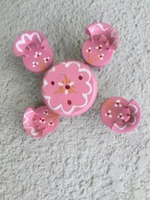 Set tavolo da pranzo e 4 sedie vintage casa delle bambole in legno rosa/bianco anni '70