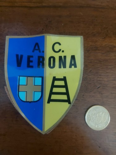 Verona scudetto adesivo - scudetto, fuori