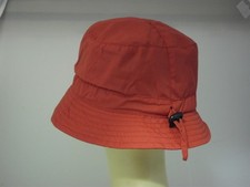 CAPPELLO IMPERMIABILE