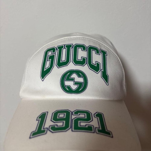 Cappello bianco con logo gucci - bianco,
