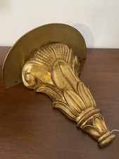 Mensola da parete in legno intagliato e dorato
