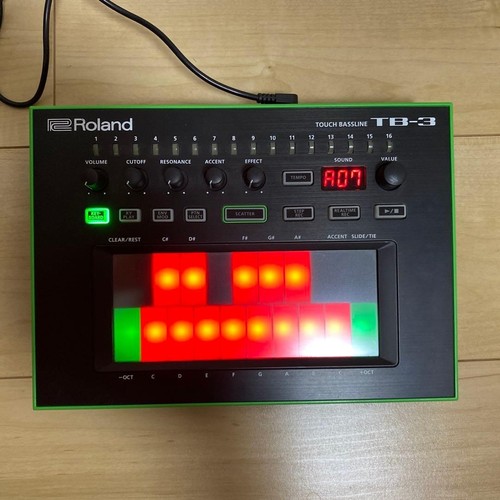 Roland touch bassline - tb-3,